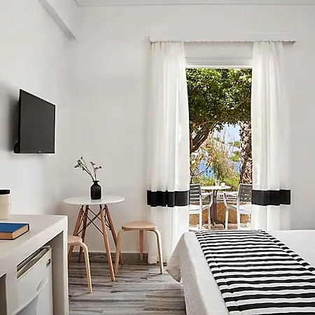 Hotel High Mill By Mr And Mrs White (adults Only) Parikia (Paros)